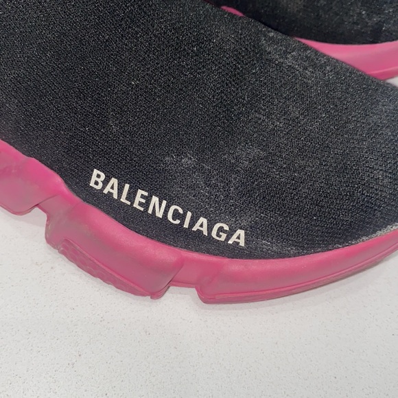Balenciaga - Picture 3 of 5